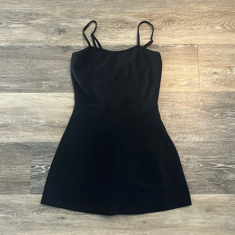 Alo Yoga Alosoft Courtside Tennis Dress